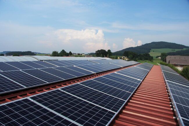 Paneles solares en la comunidad: beneficios y aprobación