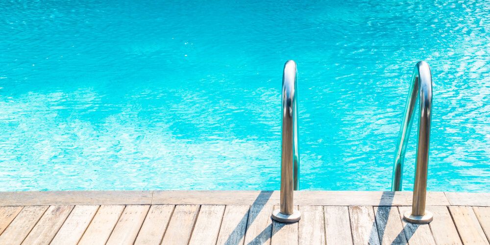 Quiénes pueden usar la piscina de la comunidad de vecinos