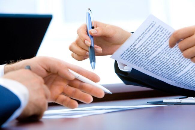 El desistimiento del contrato de alquiler ofrece la posibilidad al inquilino de rescindir el contrato antes de tiempo